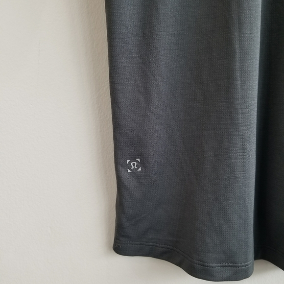 Lululemon Fast Free Short Sleeve Performance Gray Shirt Men's Size Medium - Picture 5 of 7